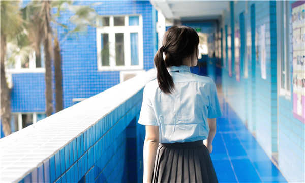 苏尼特左如何找到一个可以帮助我生孩子的女人？