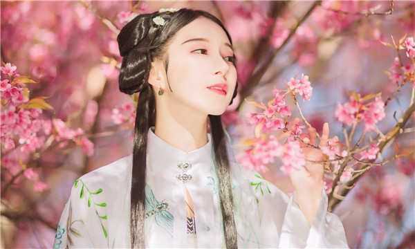 苏尼特左供卵试管婴儿：助您实现家庭梦想的科学方案